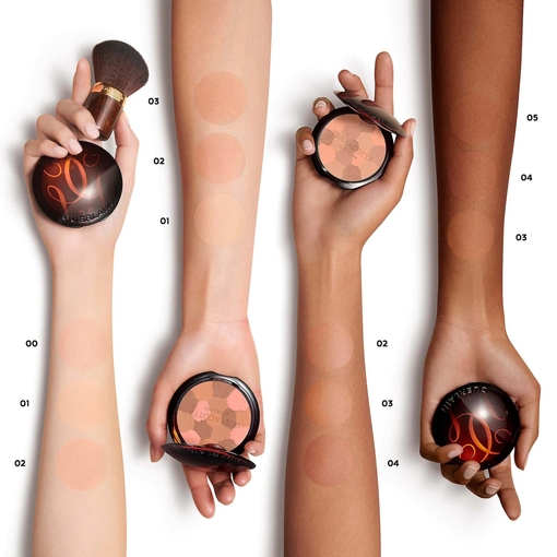 Product Terracotta Light The Sun-Kissed Healthy Glow Powder - 96% Naturally-Derived Ingredients - 10g base image